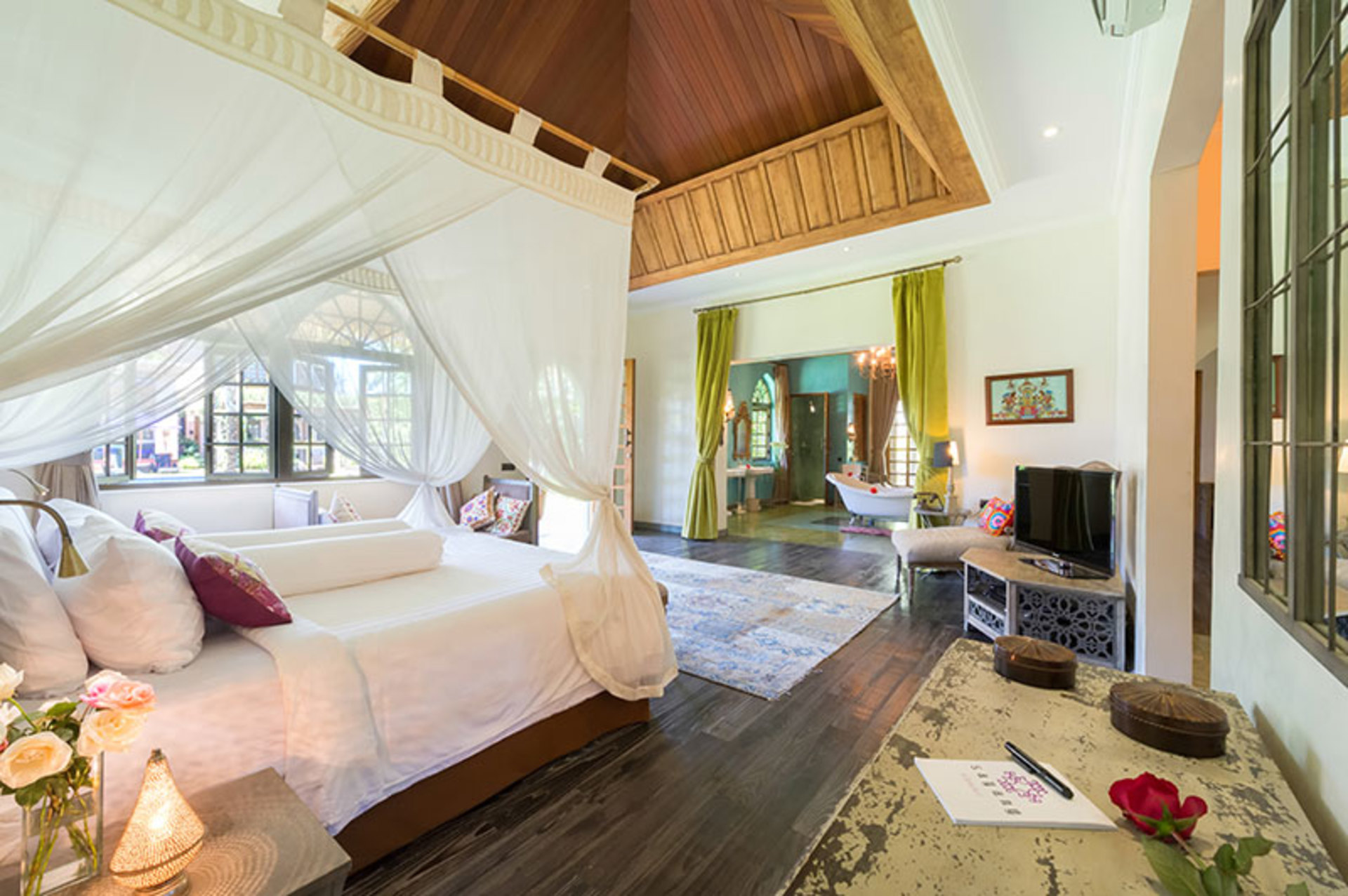 5 Star Villa in Bali, Minutes from the Beach, Bali Villa 1004