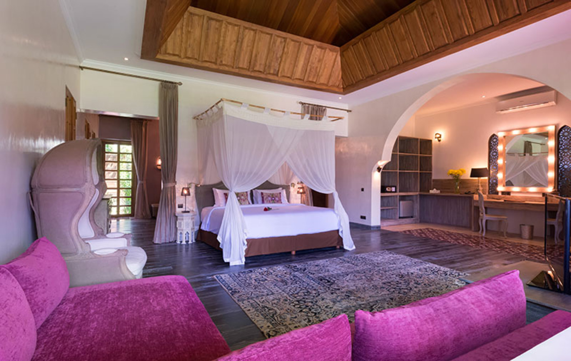 5 Star Villa in Bali, Minutes from the Beach, Bali Villa 1004