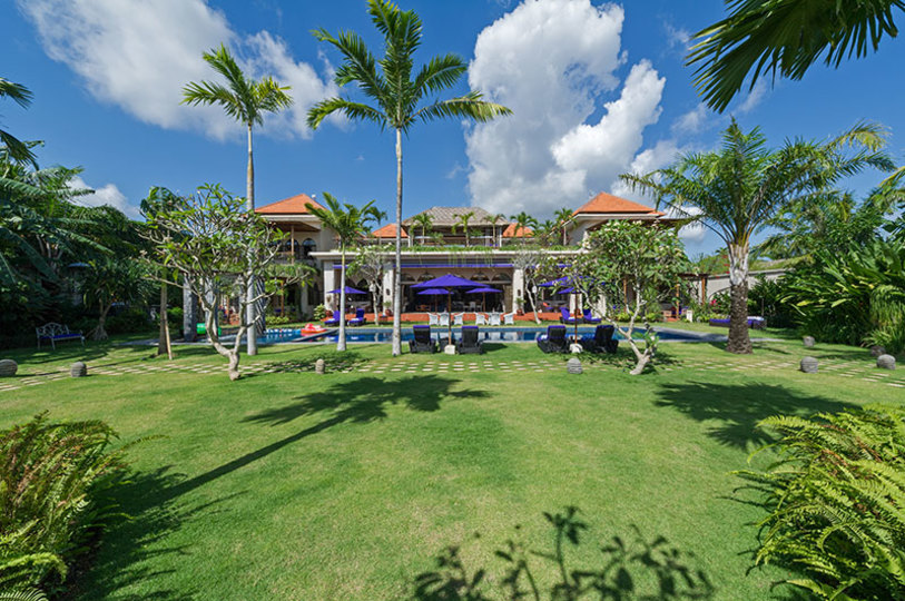 5 Star Villa in Bali, Minutes from the Beach, Bali Villa 1004