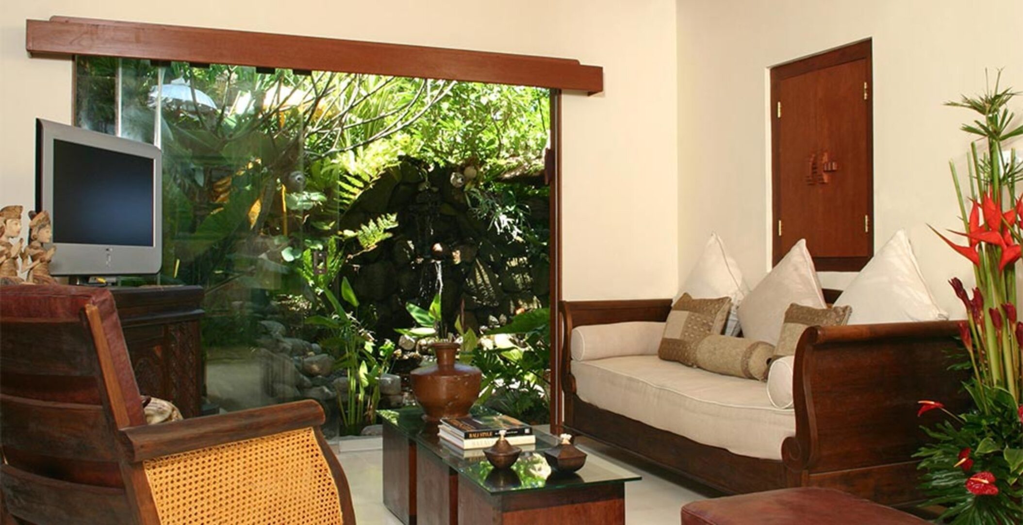 Bali Villa 1005: A Beautiful Sanctuary by the Sea