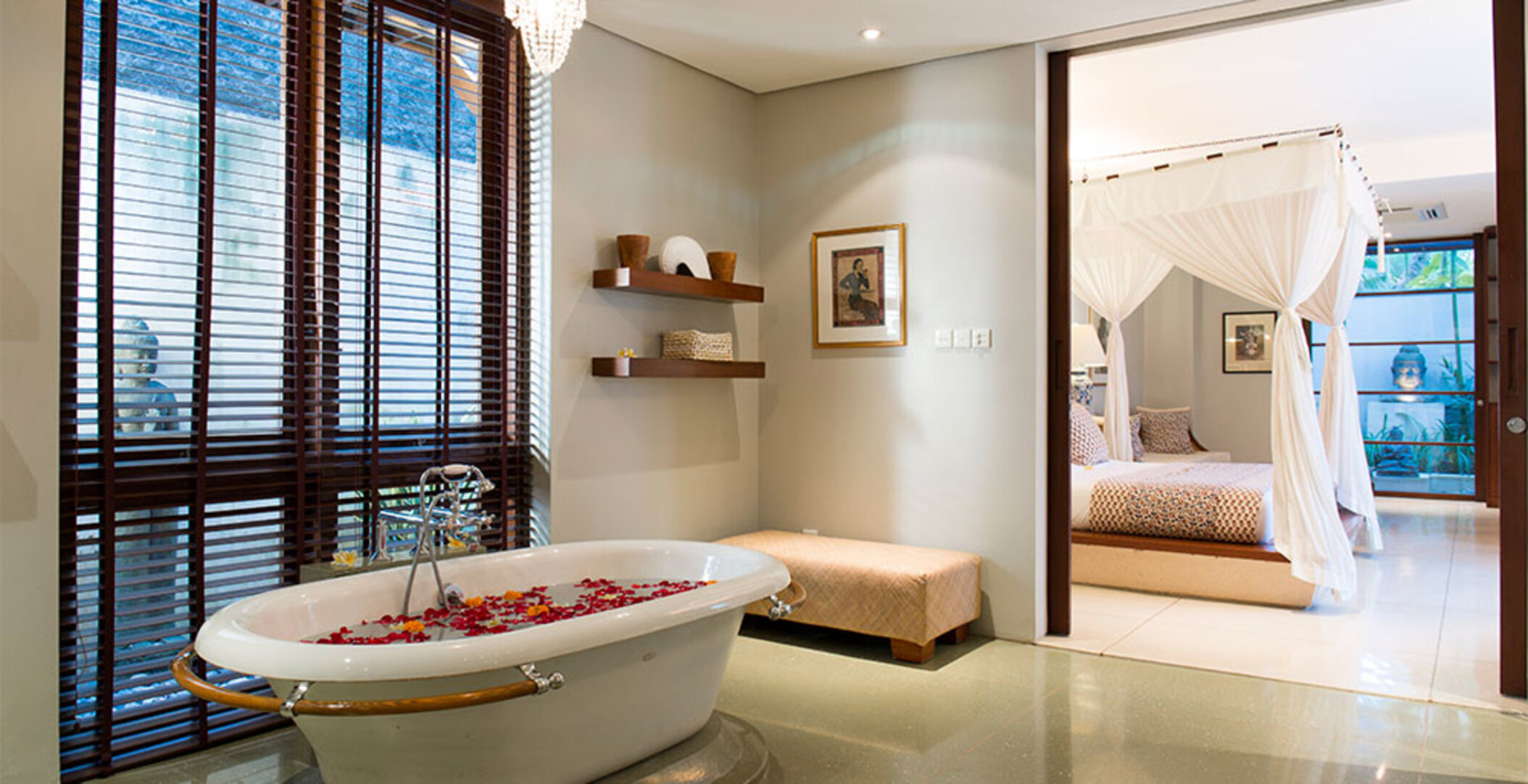 A Luxurious Oasis Steps from the Shore, Bali Villa 1008