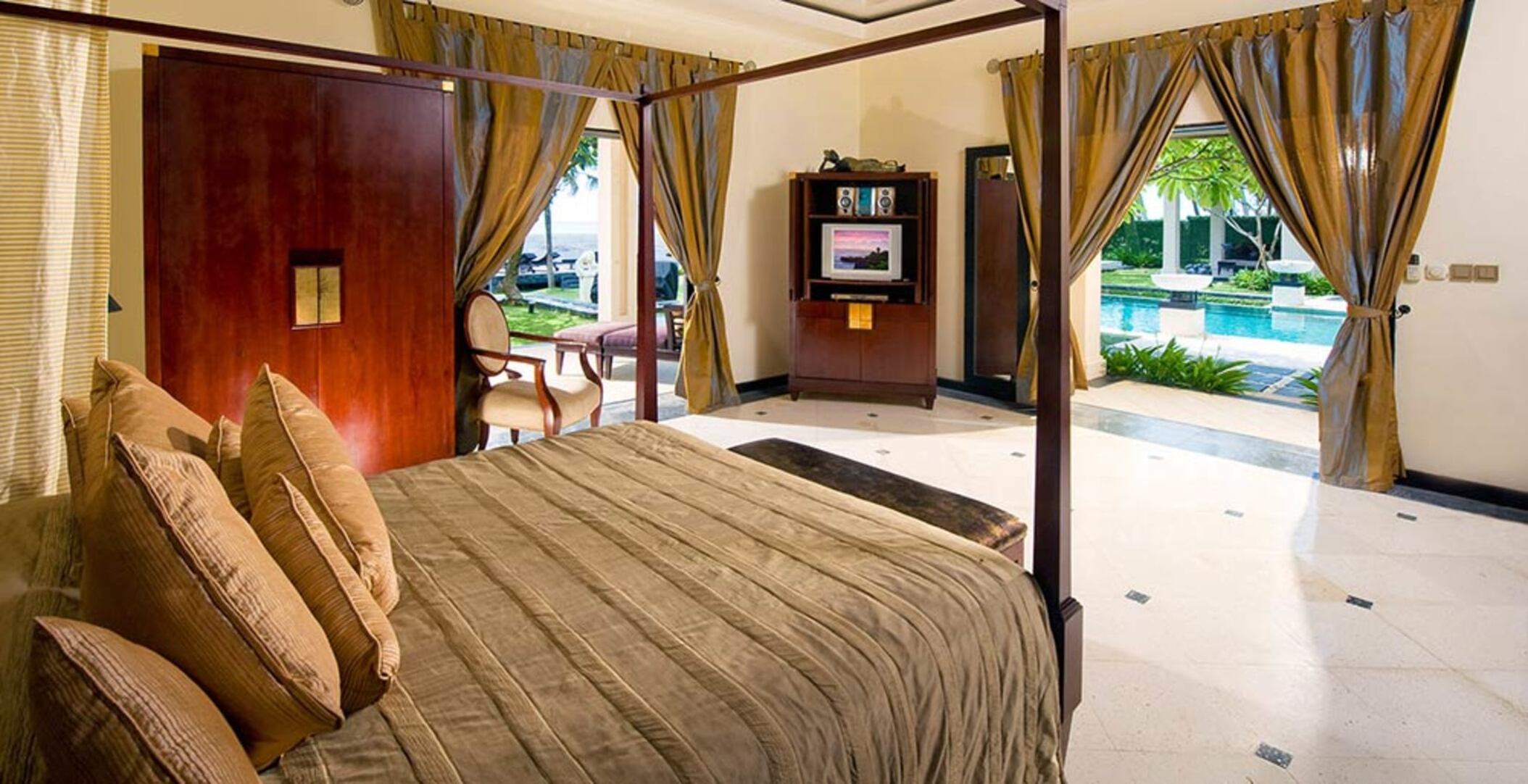 Seaside Serenity with Private Pool – Bali Villa 1016
