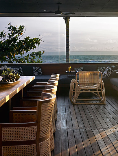 Oceanfront Luxury Escape – Bali Villa 1021