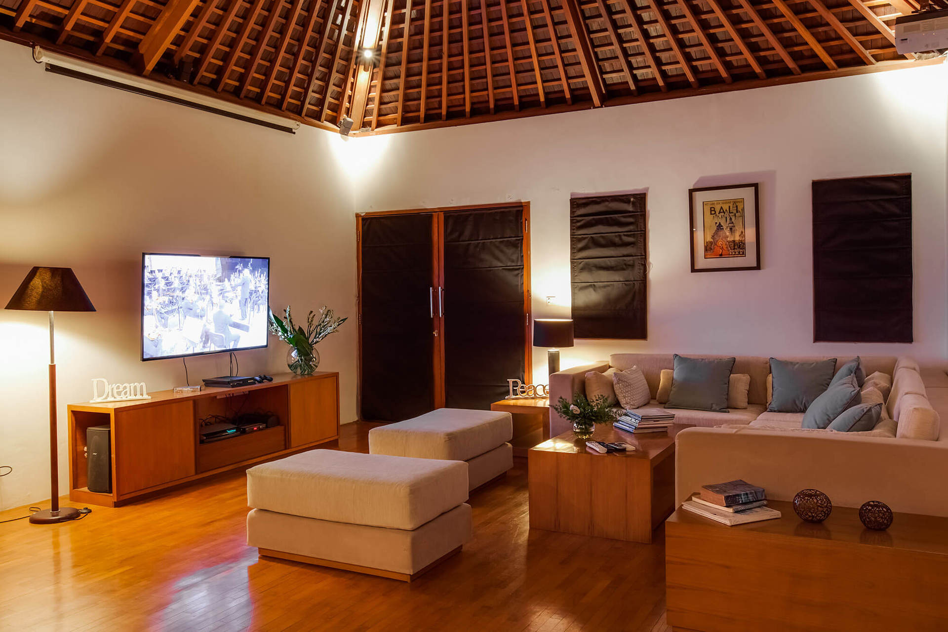 Bali Villa 1022: Your Private Oasis with Pool & Serenity