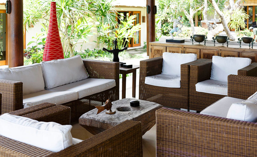Bali Villa 1023: Ocean Bliss & Poolside Serenity