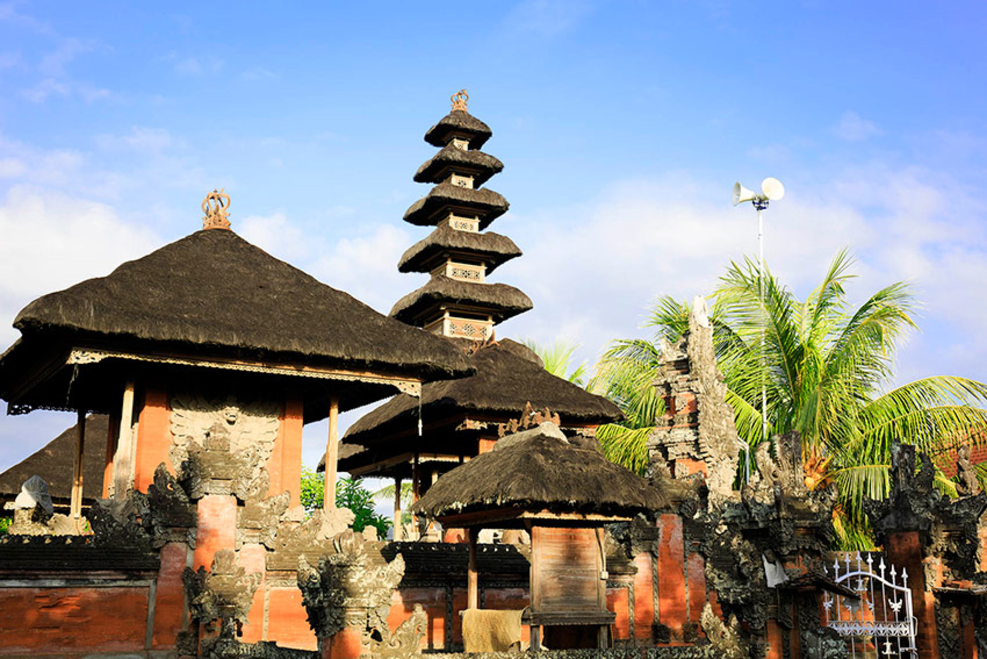 Bali Villa 1023: Ocean Bliss & Poolside Serenity
