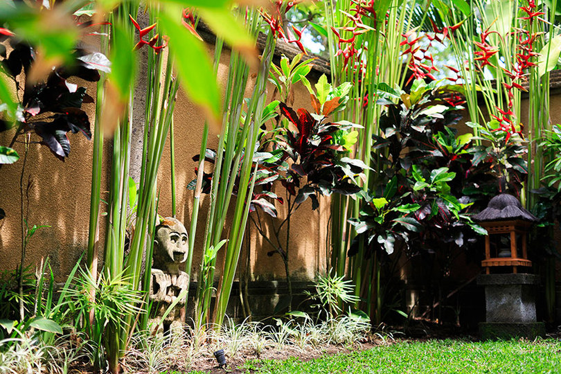 Bali Villa 1023: Ocean Bliss & Poolside Serenity
