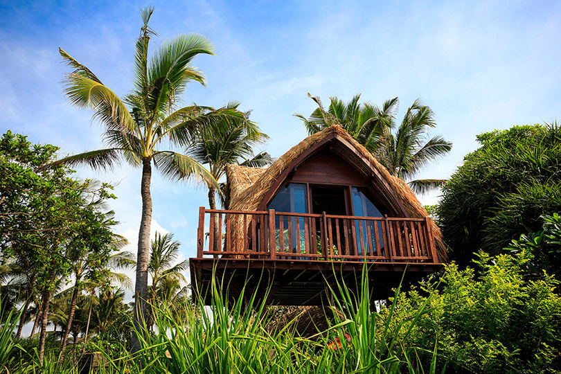 Bali Villa 1023: Ocean Bliss & Poolside Serenity