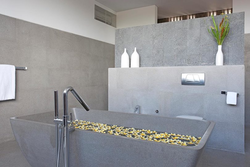 Sanctuary of Green and Glamour – Bali Villa 1024