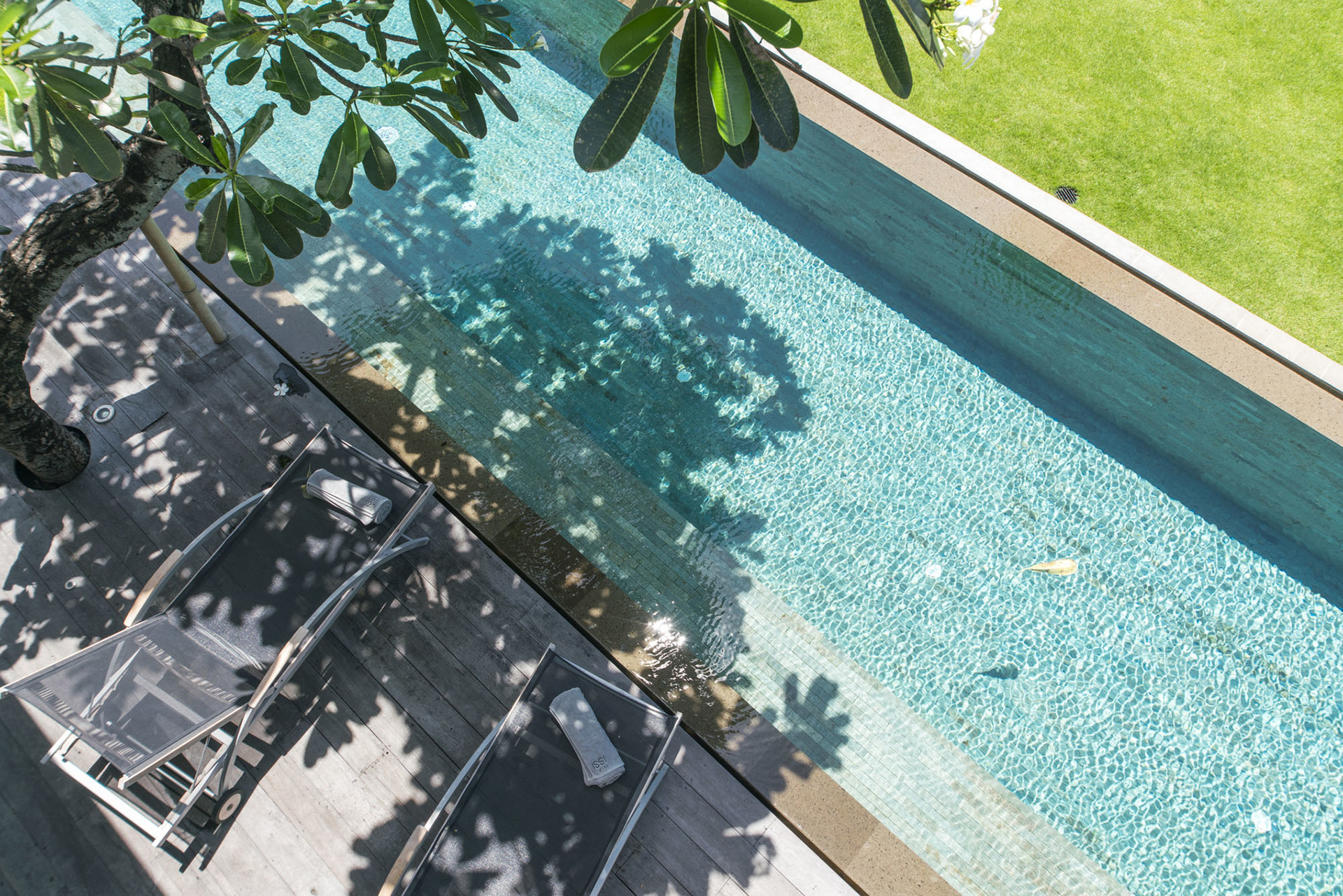 Sanctuary of Green and Glamour – Bali Villa 1024