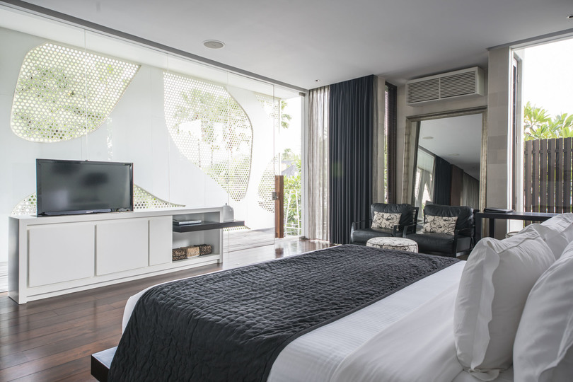 Sanctuary of Green and Glamour – Bali Villa 1024