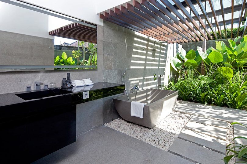 Sanctuary of Green and Glamour – Bali Villa 1024