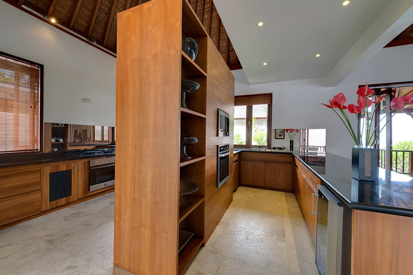 Scenic Hilltop Escape with Private Pool – Bali Villa 1030