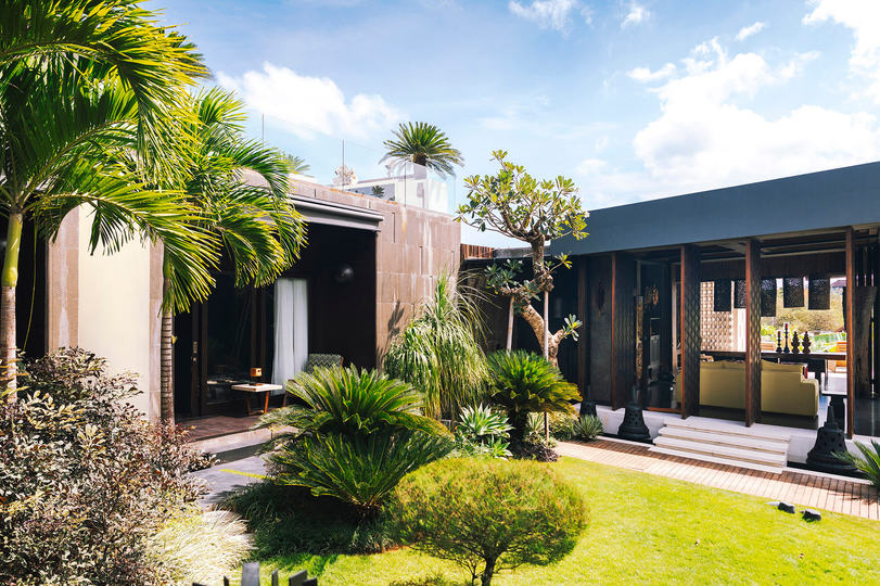 Modern Oasis by the Sea – Bali Villa 1032