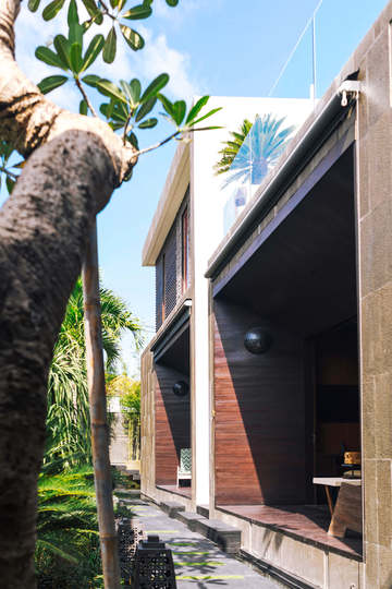 Modern Oasis by the Sea – Bali Villa 1032