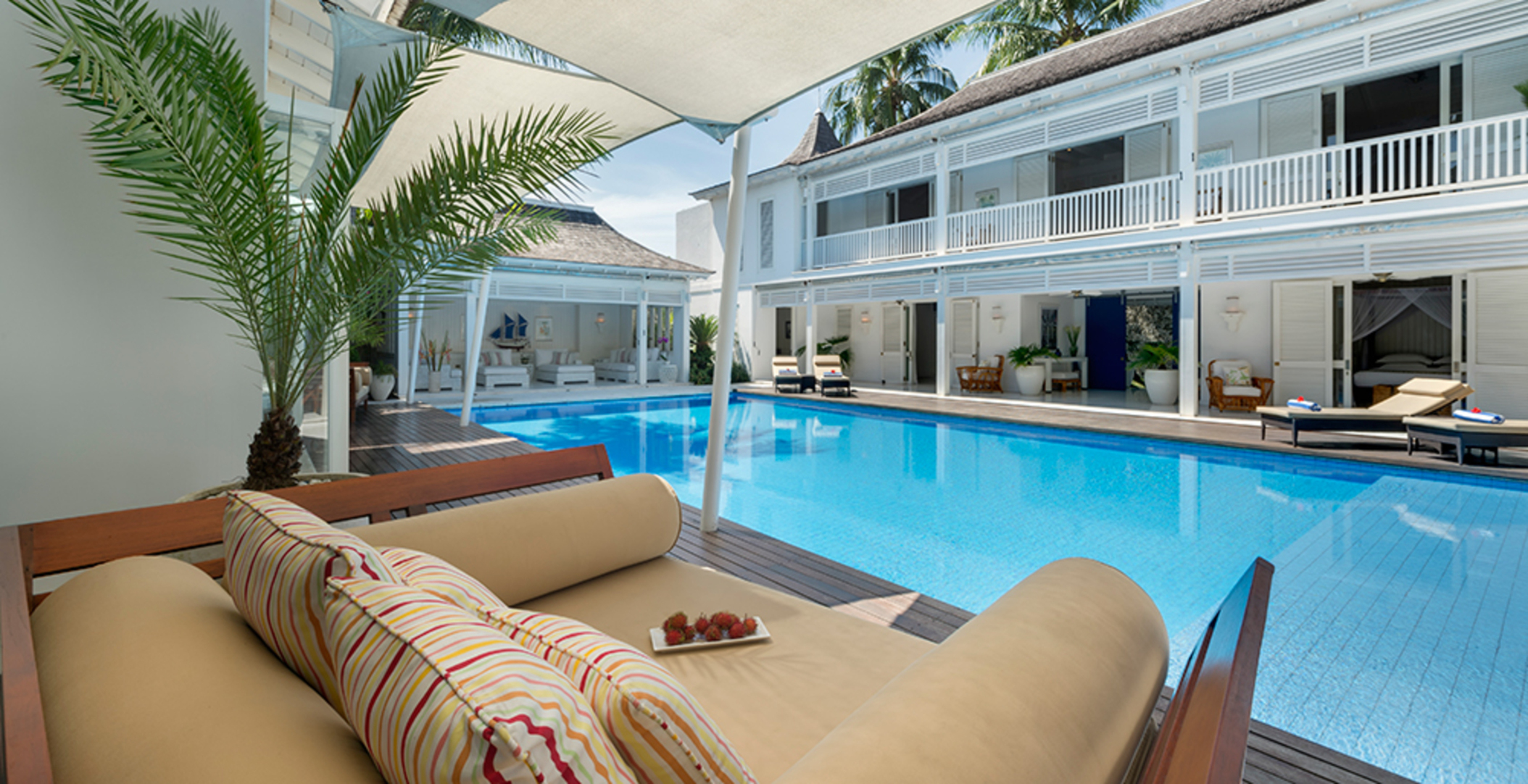 Rent a Luxury Villa in Bali Close to the Beach, Bali Villa 1037