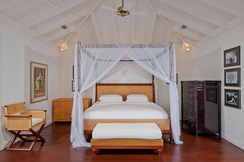 Rent a Luxury Villa in Bali Close to the Beach, Bali Villa 1037