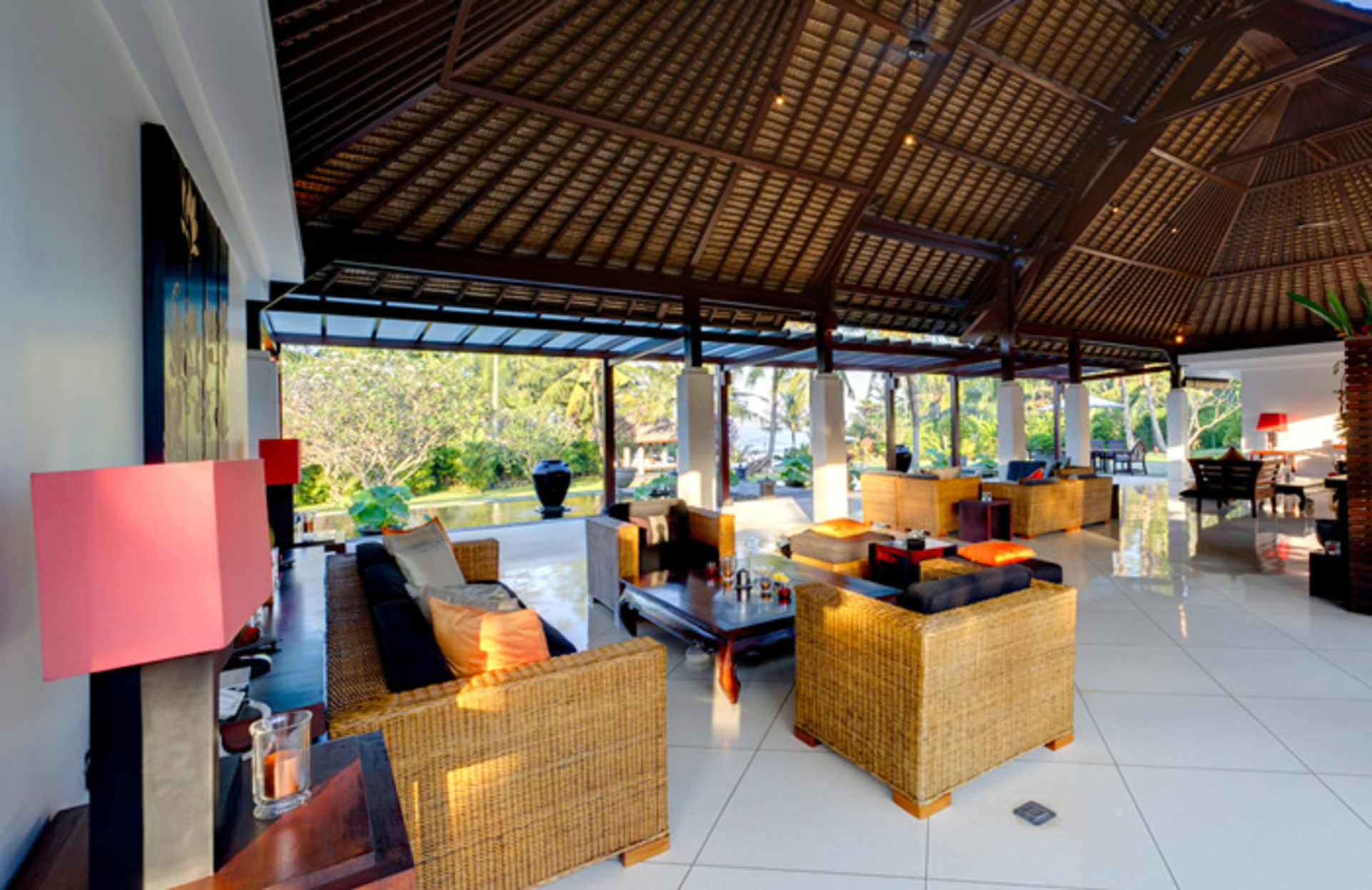 Private Beachside Escape with Lush Grounds – Bali Villa 1044