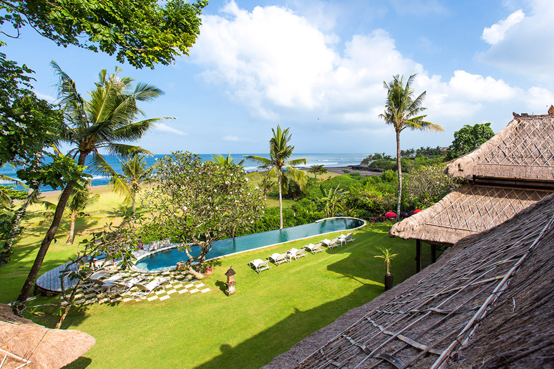 Elegant Beachfront Escape with Pool – Bali Villa 1046