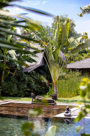 Seaside Luxury with Cultural Charm – Bali Villa 1054