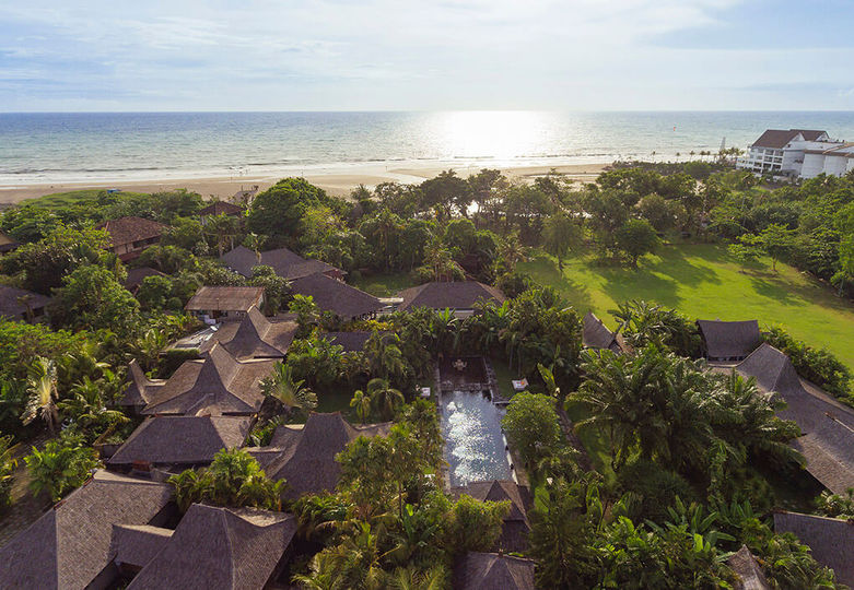 Seaside Luxury with Cultural Charm – Bali Villa 1054