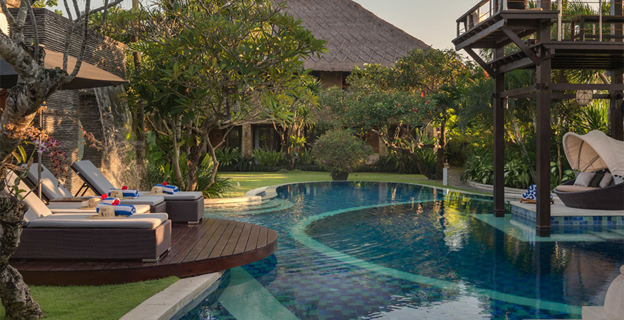 Luxury Tropical Villa with Private Pool, Bali Villa 1057