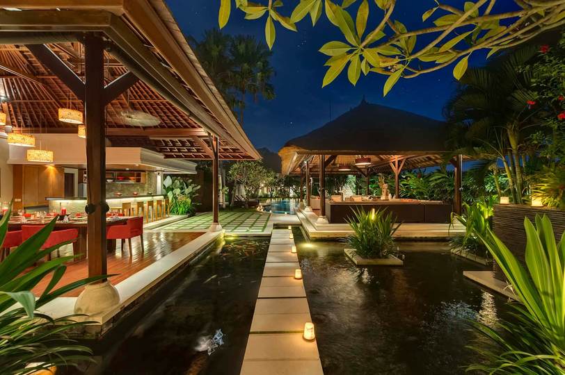 Luxury Tropical Villa with Private Pool, Bali Villa 1057
