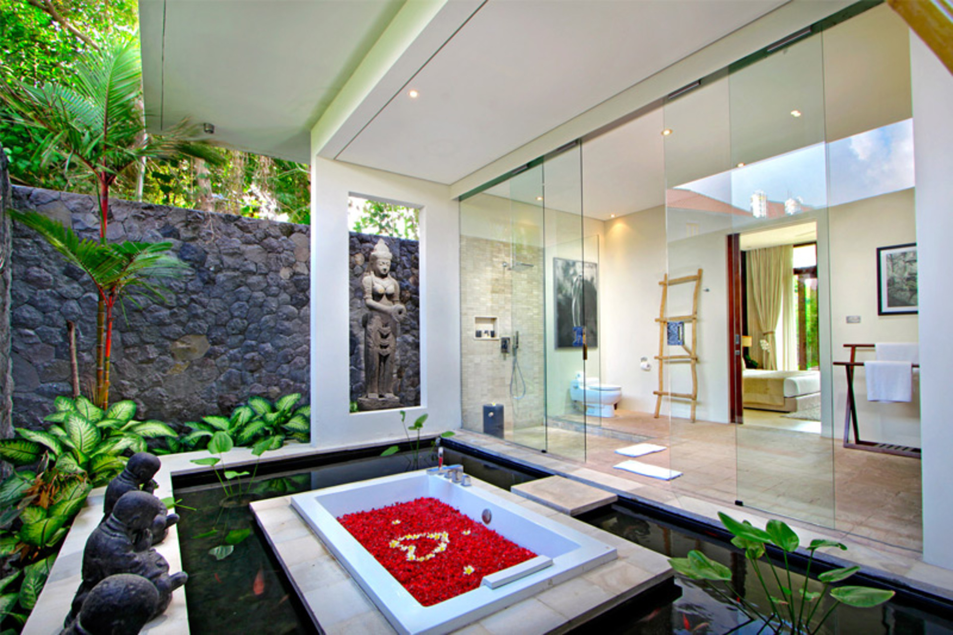 Exclusive Luxury Villa with Pool & Entertainment – Bali Villa 1059