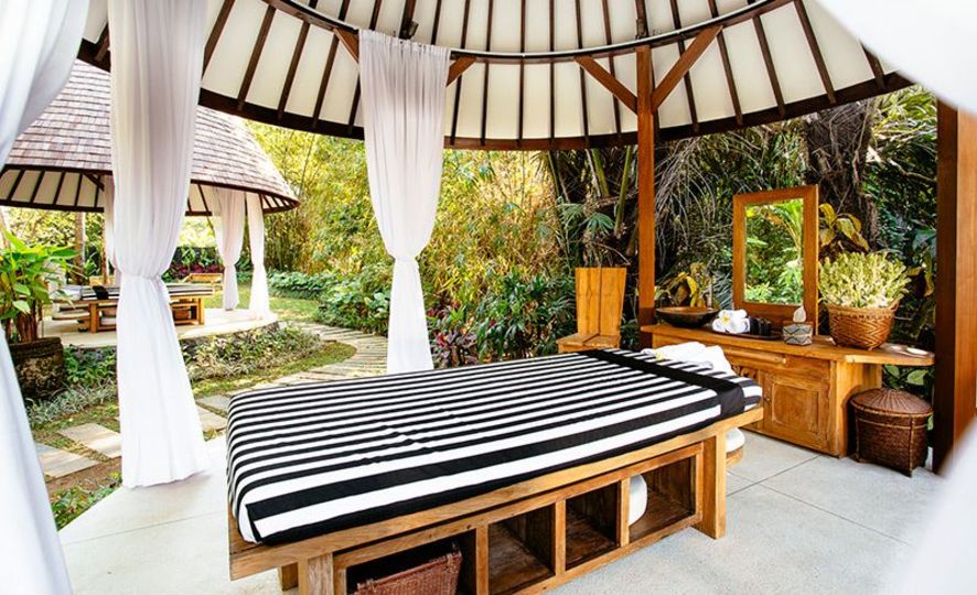 Elegant Tropical Escape –  Bali Villa 1063
