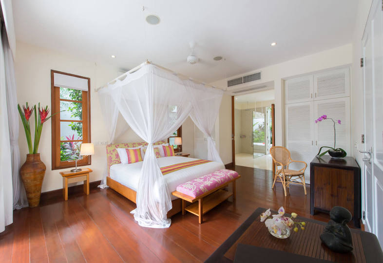 Lush Escapes by the Ocean – Bali Villa 1064