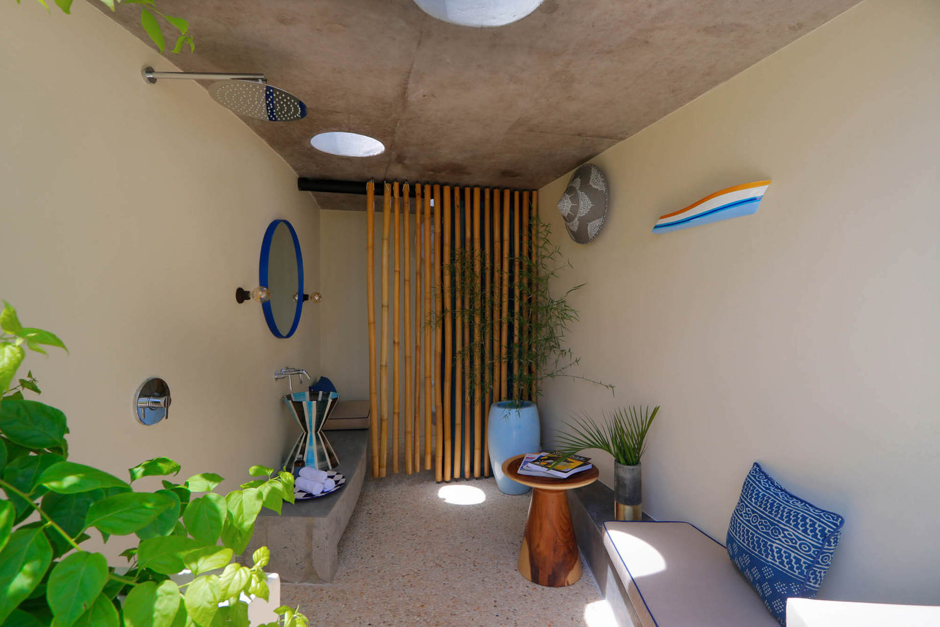 Steps from the Sea, Wrapped in Luxury – Bali Villa 1073