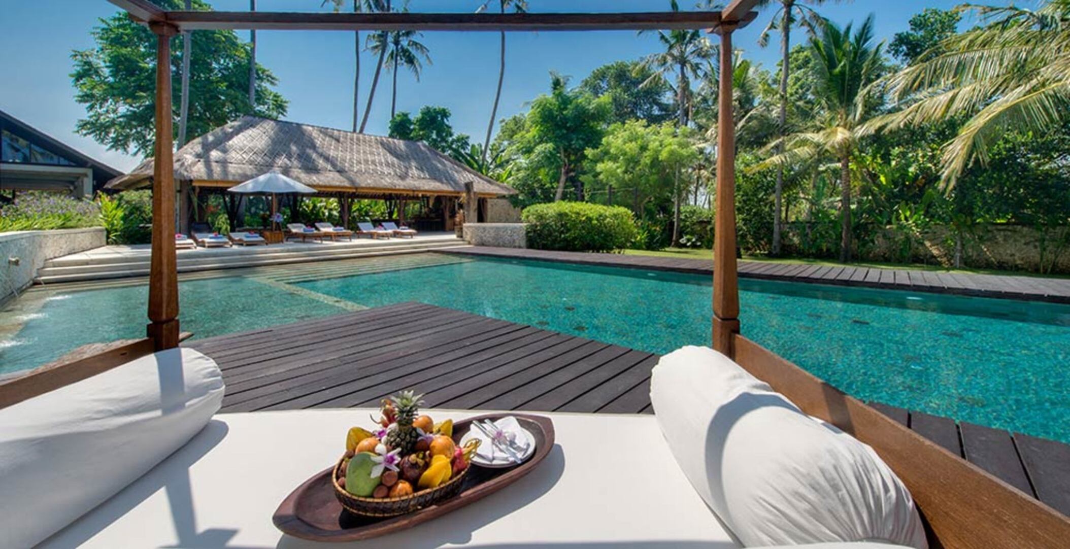 Luxury Rooted in Serenity – Bali Villa 1074