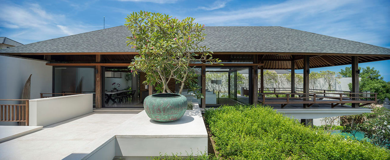 Exclusive Cliffside Retreat – Bali Villa 1083