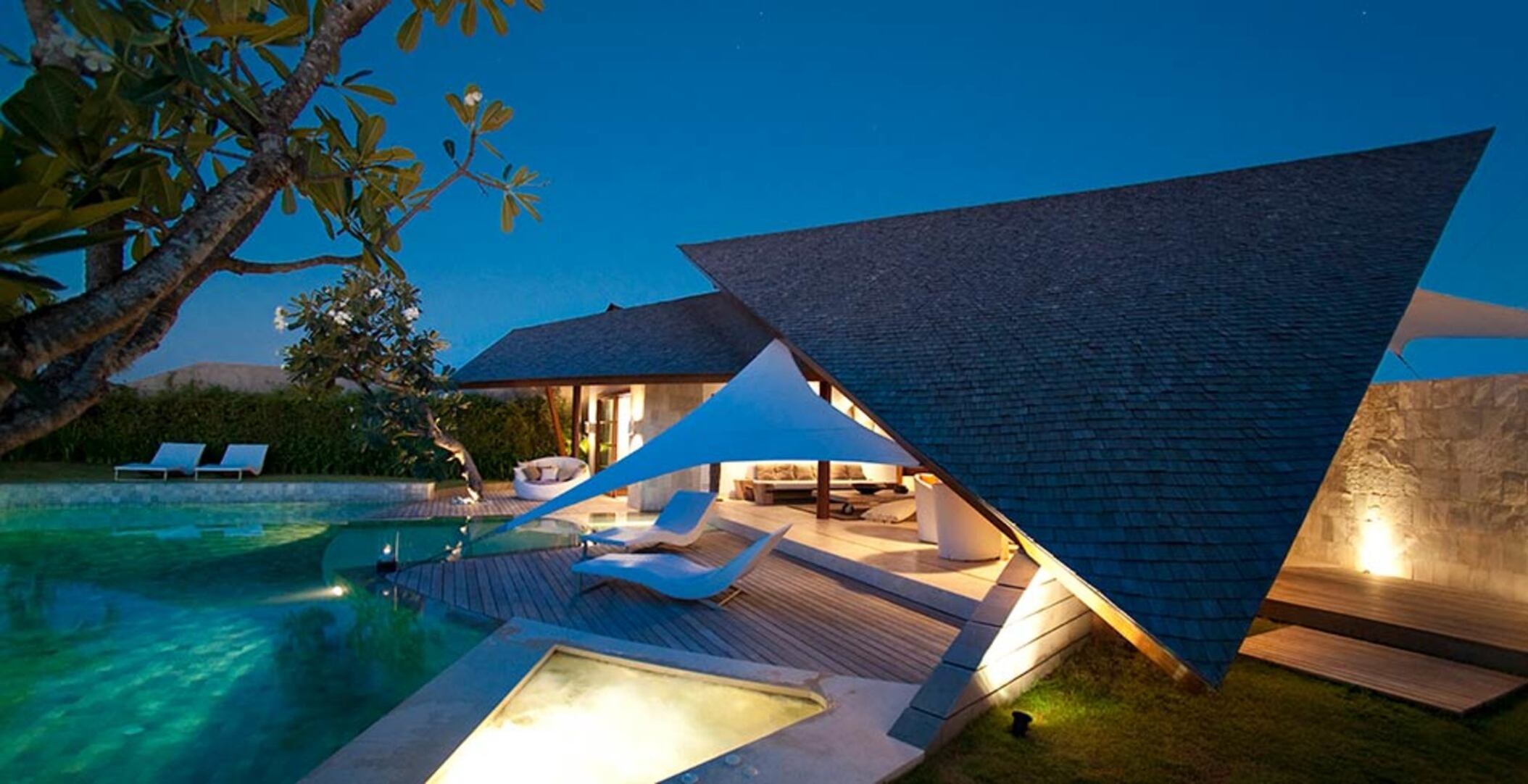 Dreamy Seminyak Hideaway by the Sea – Villa 1086