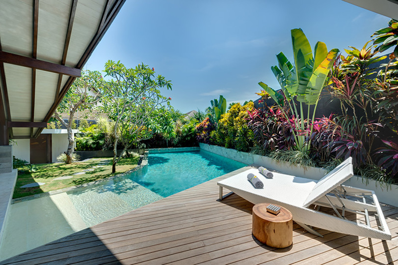 Dreamy Seminyak Hideaway by the Sea – Villa 1086