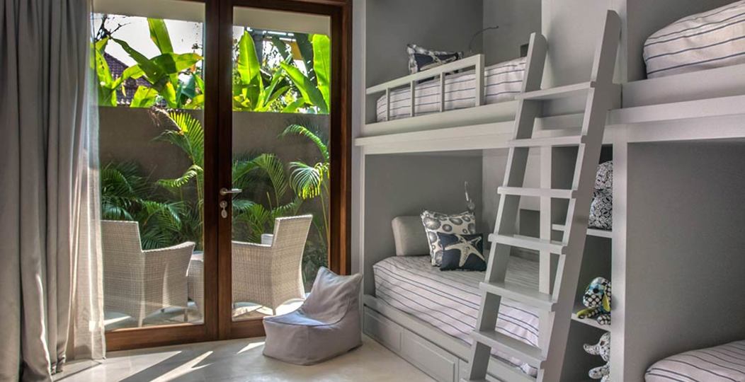 Luxury by the Ocean’s Edge – Bali Villa 1087