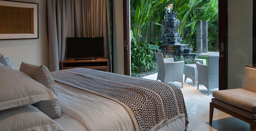 Luxury by the Ocean’s Edge – Bali Villa 1087