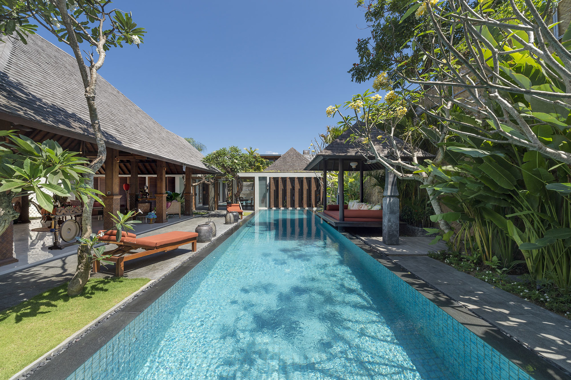 Tranquil Luxury Escape Near Seminyak – Bali Villa 1092