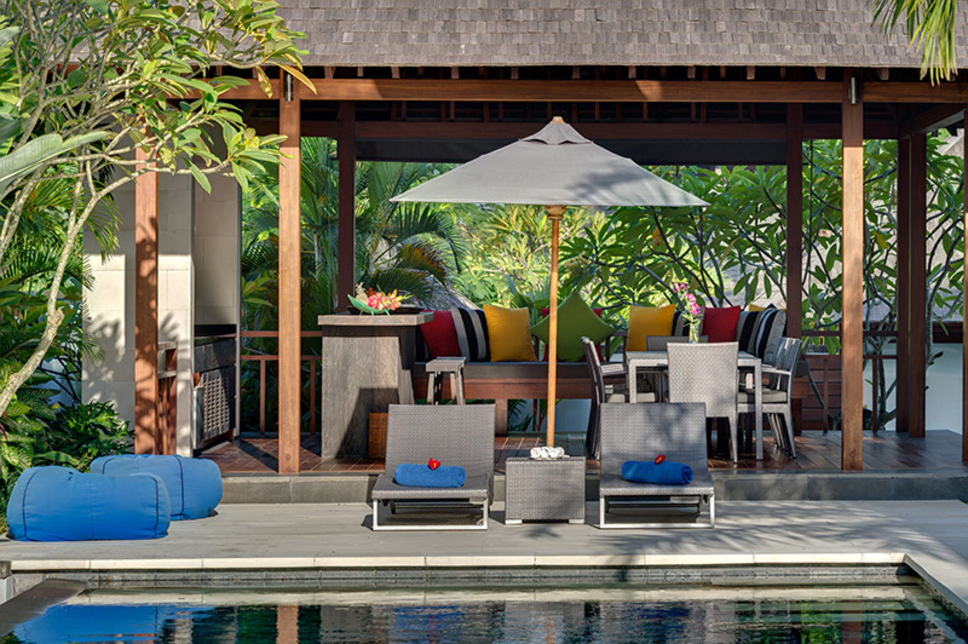 Spacious Luxury Retreat Near Beach – Bali Villa 1098