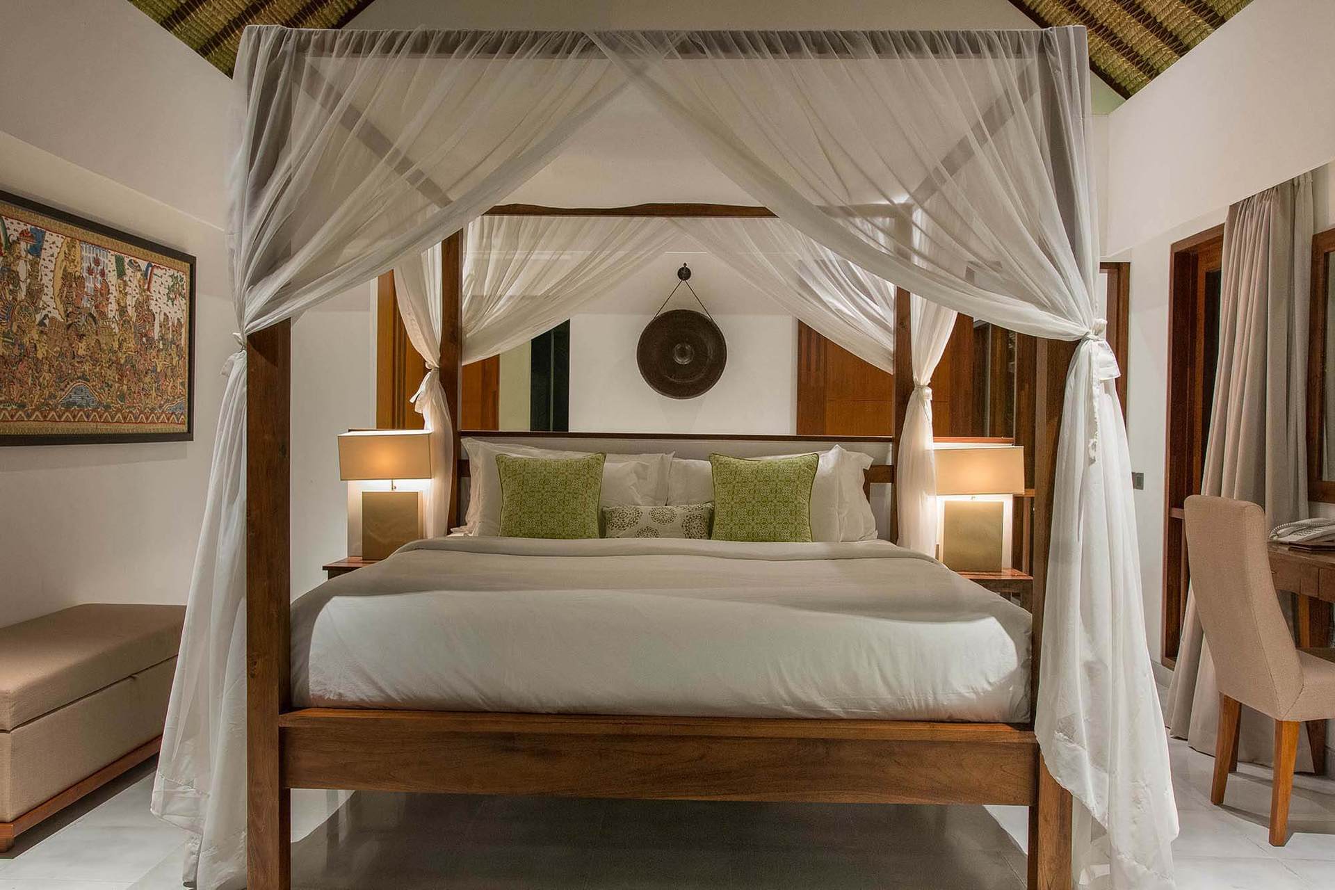 Rent a Luxury Villa in Bali Close to the Beach, Bali Villa 1130