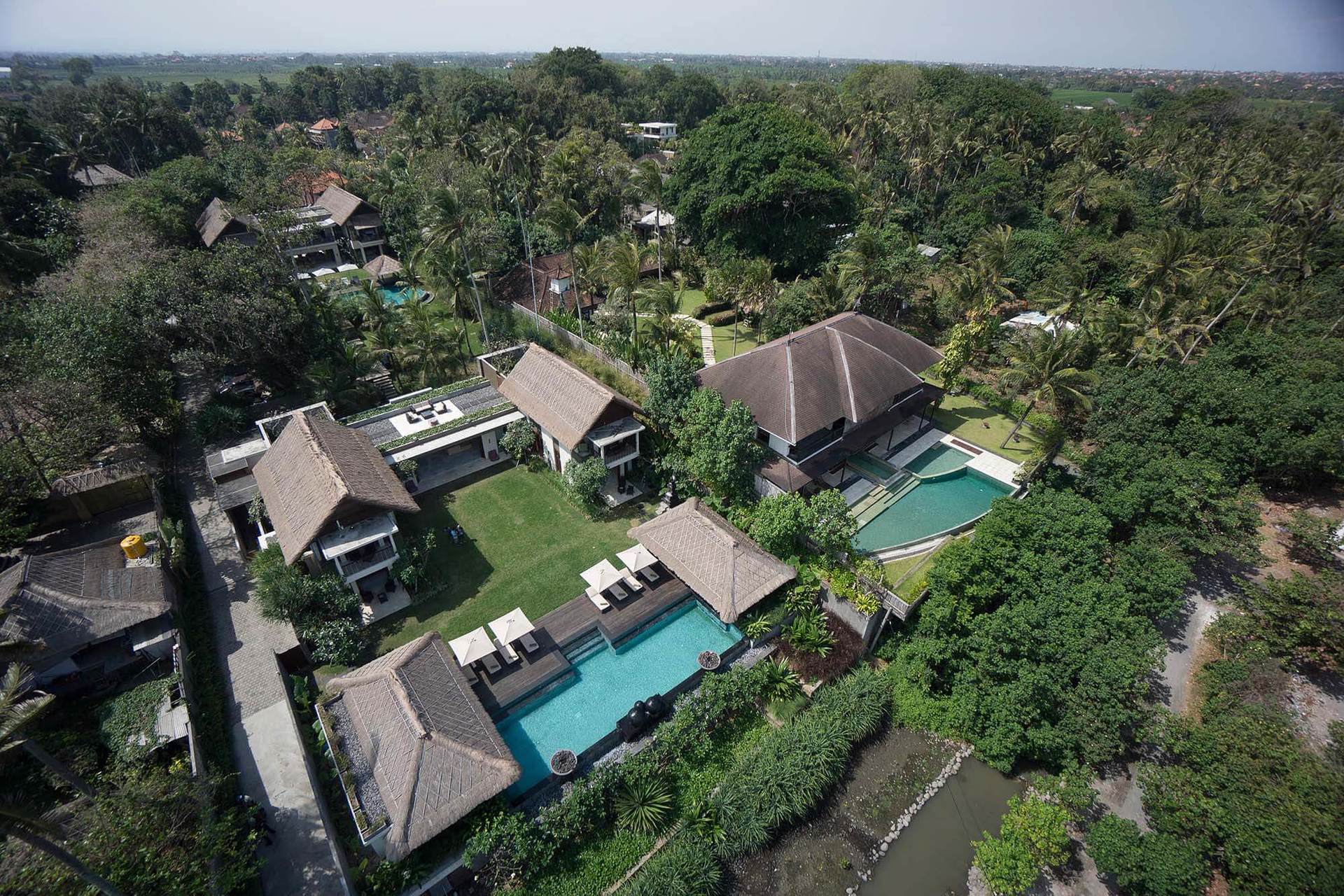 Rent a Luxury Villa in Bali Close to the Beach, Bali Villa 1130