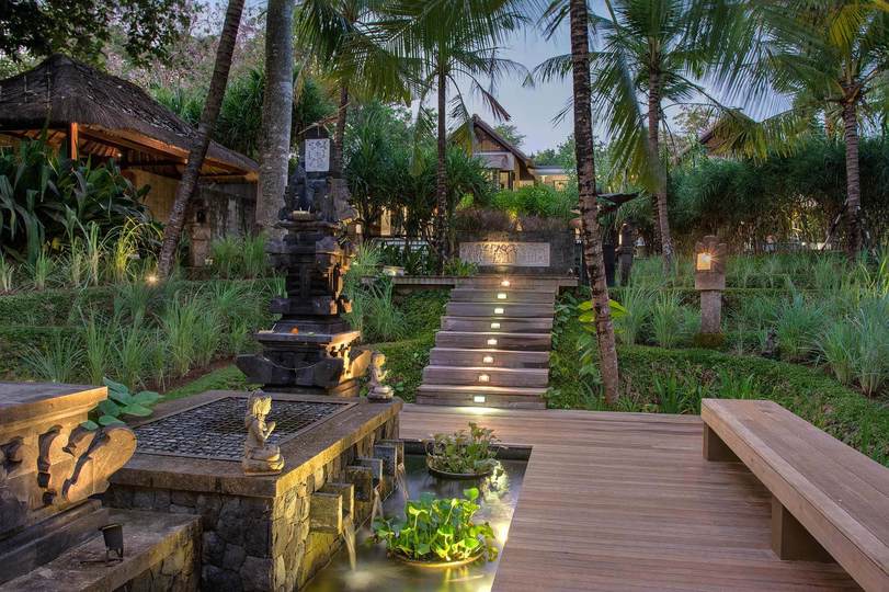 Rent a Luxury Villa in Bali Close to the Beach, Bali Villa 1130