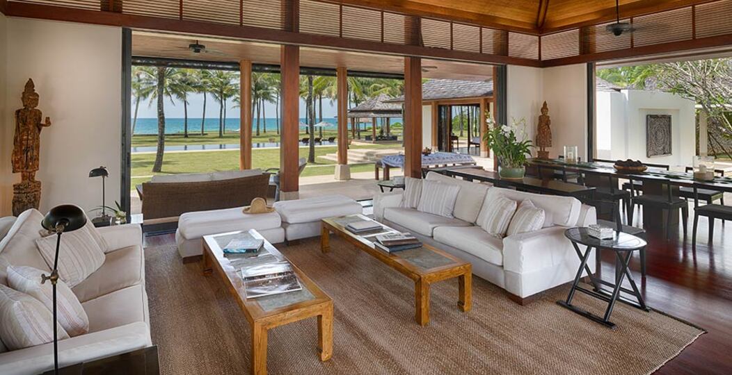 Dreamy Haven: 12 Bedroom Villa with Private Pool,1047