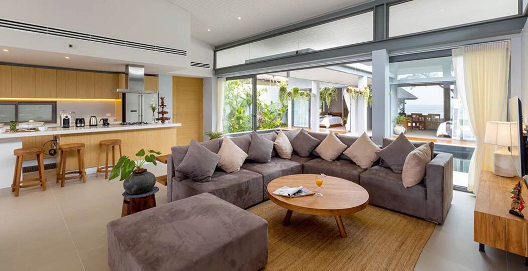 Dreamy Villa with Modern Amenities,1048