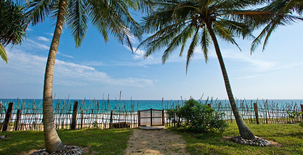 Experience a Luxury Holiday in Sri Lanka while staying in this Beautiful Villa, Ocean’s Edge Villa