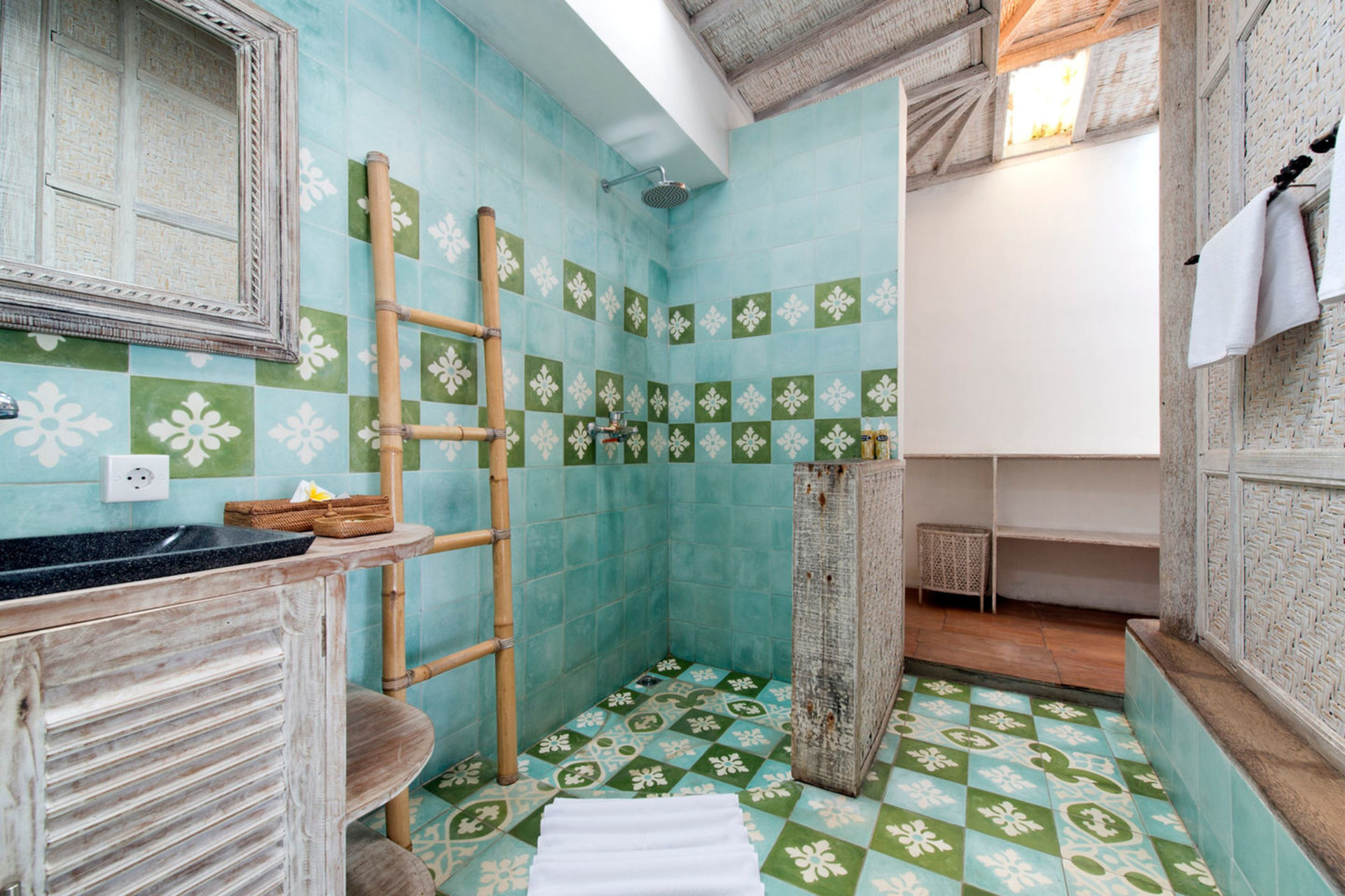 Beautiful 5 Star Holiday Villa in Seminyak, Bali Villa 1141
