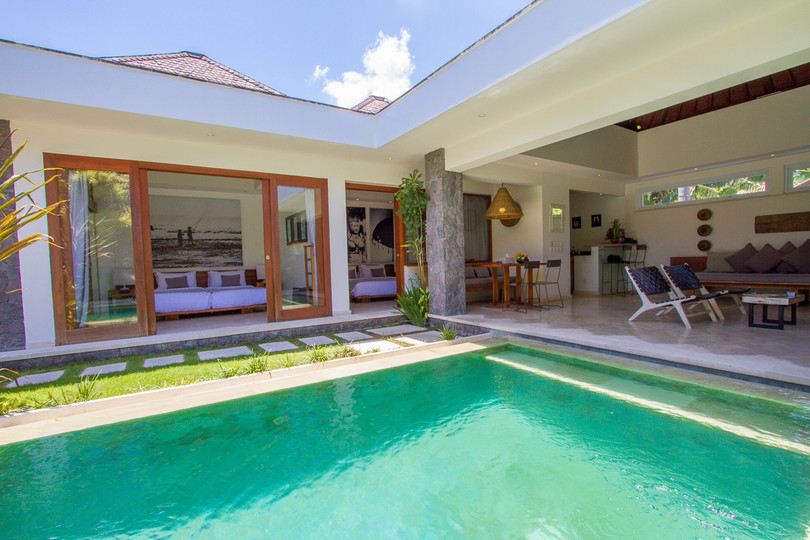 Luxury 2-Bedroom Villa Near Seminyak's Attractions, Bali Villa 1147