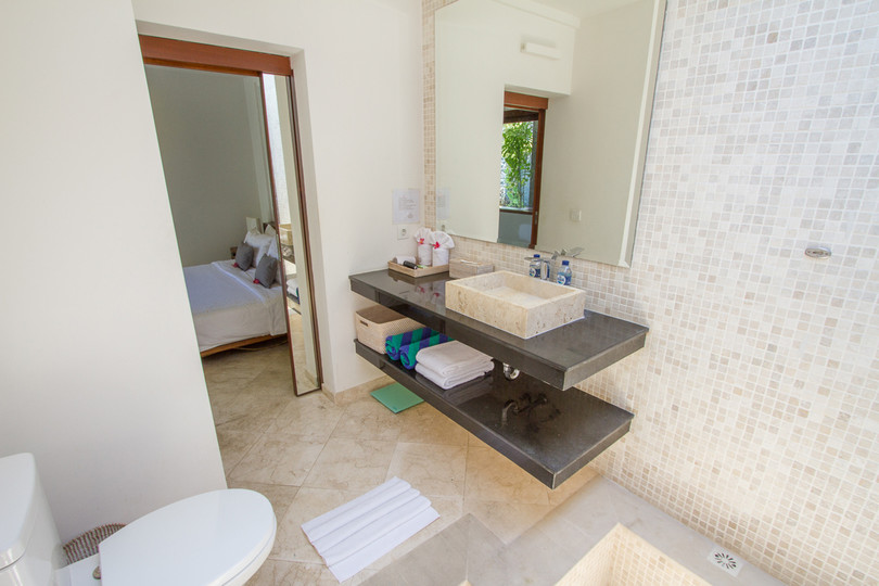 Luxury 2-Bedroom Villa Near Seminyak's Attractions, Bali Villa 1147