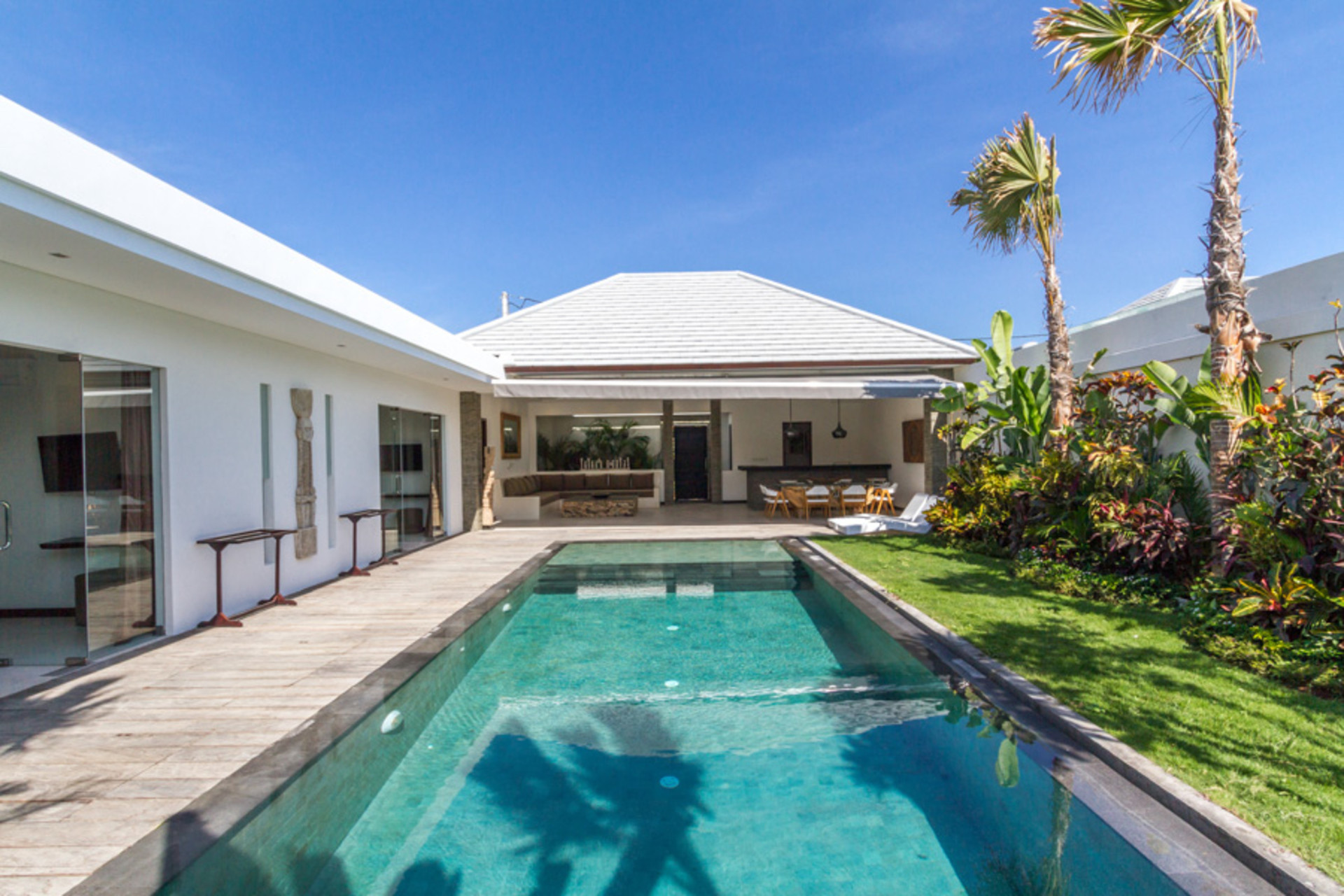 Luxury 3-Bedroom Villa Near Seminyak Attractions, Bali Villa 1157