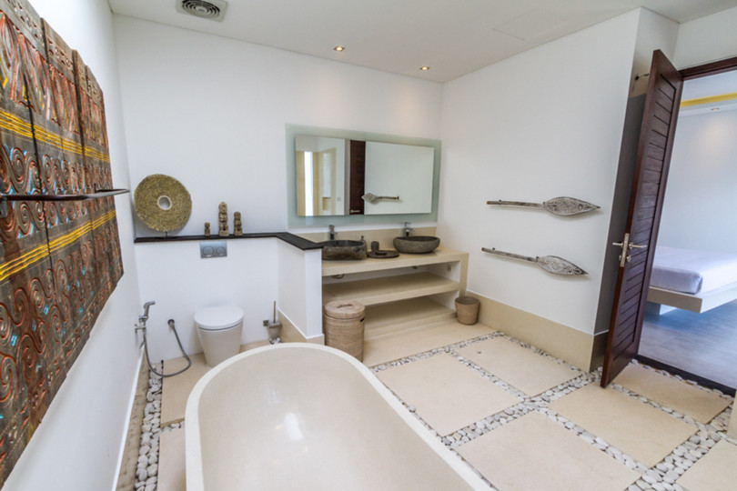 Luxury 3-Bedroom Villa Near Seminyak Attractions, Bali Villa 1157